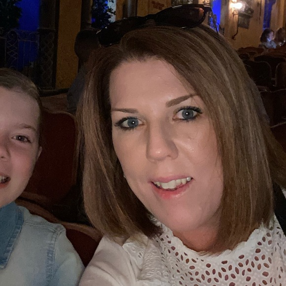 Meet your Posher, Paula - Picture 1 of 1